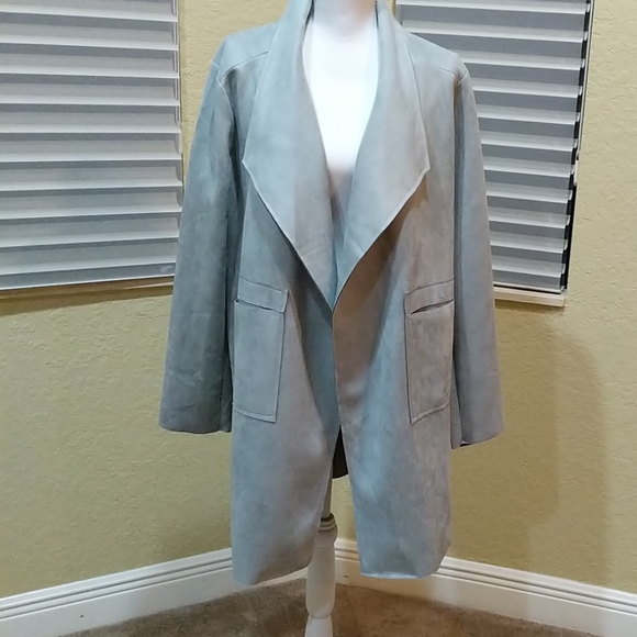 HYFVE Jackets & Blazers - HYFVE Ladies XL Coat / Jacket Unique